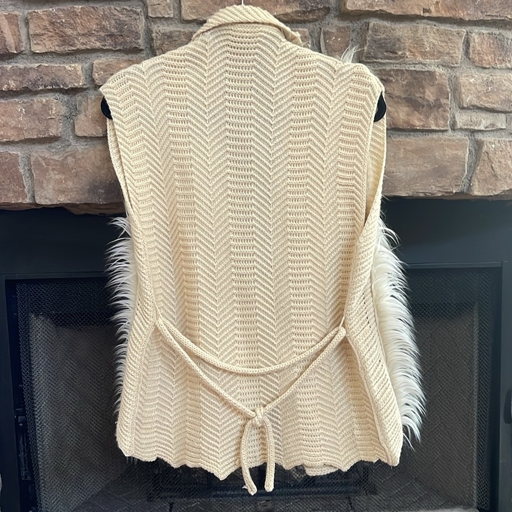 Lisa International tan, sleeveless cardigan with faux fur. Size is medium - Picture 2 of 10